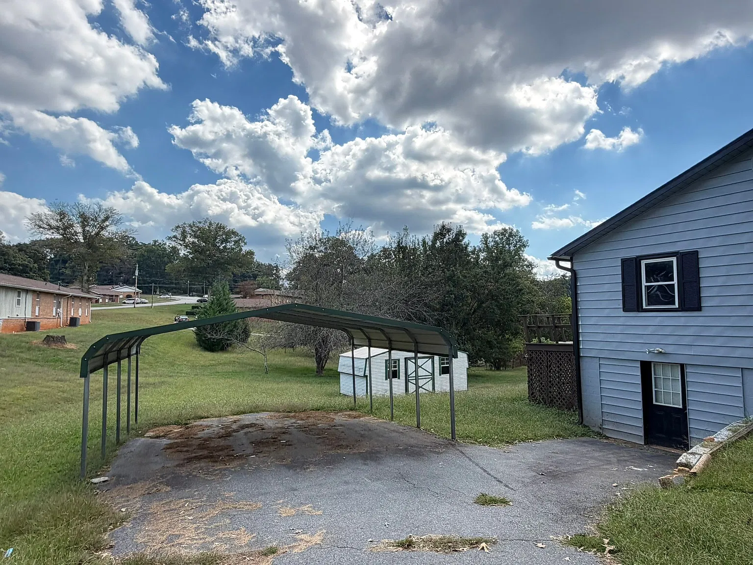 2 bed, 1.0 bath, 1299 sqft, $1,495 — Photo 2