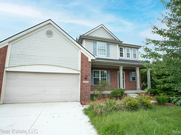 42813 S Dartmoor Cir, Belleville, MI 48111