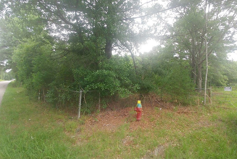 2nd image of 365 Grover Barrett Rd