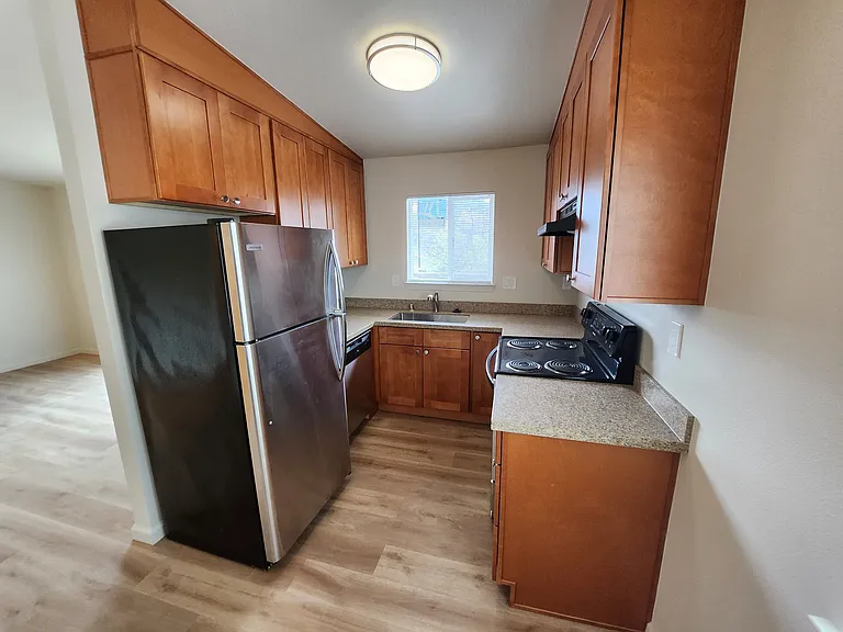 805 Sharmon Palms Ln #B — Photo 7