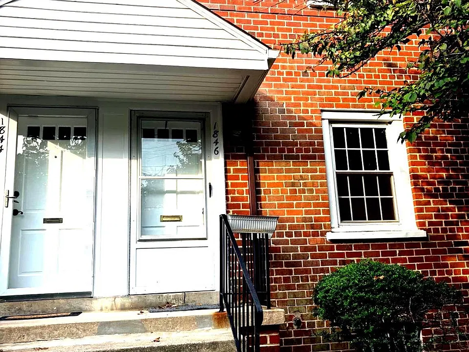 1846 E West Hwy #1846