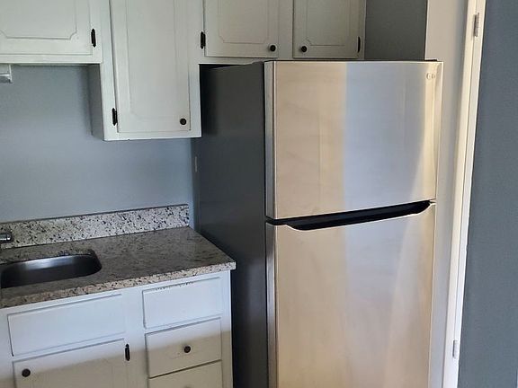 2nd image of 390 Executive Dr #204