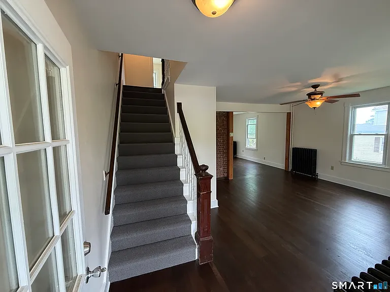 131 Eastern Dr — Photo 12