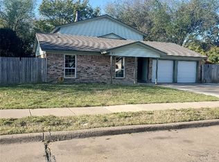 4909 Saucer Dr, Haltom City, TX 76117