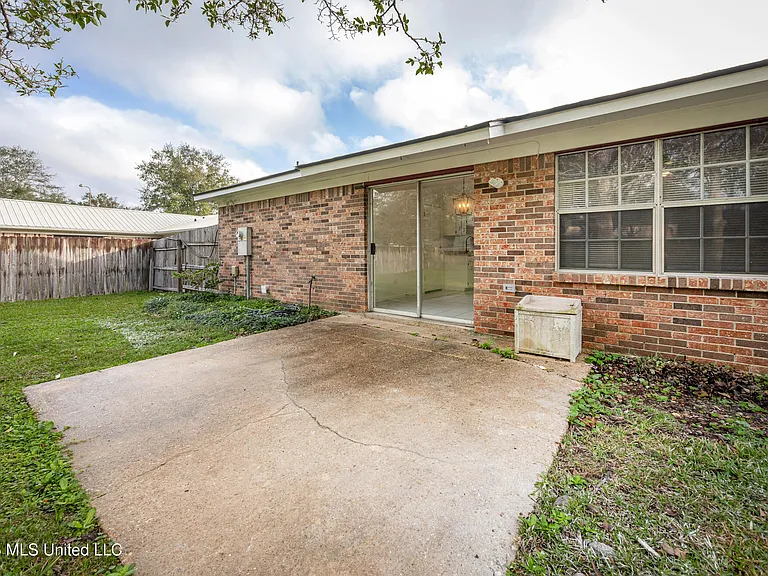 1213 King Henry Dr — Photo 62