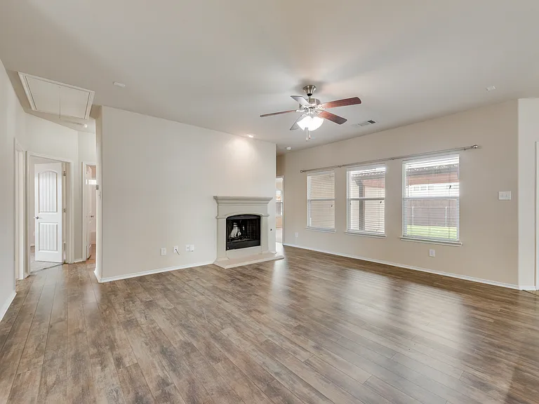 1077 Hampton Bay Dr — Photo 13
