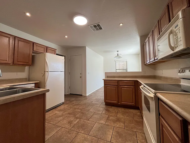 3893 W White Canyon Rd — Photo 12