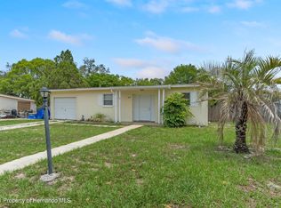 1212 Academy Ave, Spring Hill, FL 34606