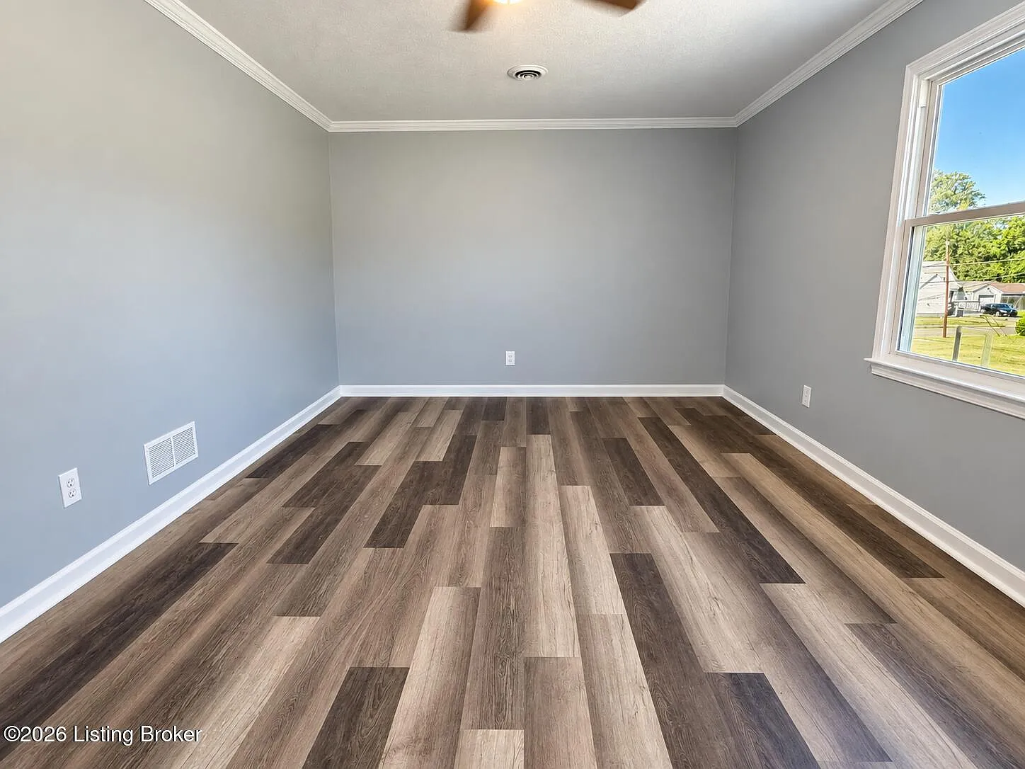 3 bed, 2.0 bath, 1296 sqft, $1,495 — Photo 4