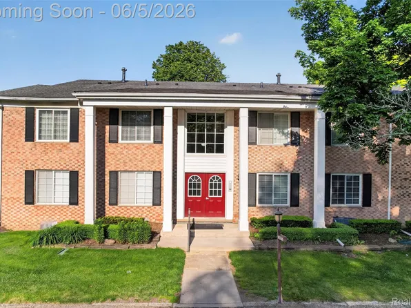 2425 Mulberry Sq APT 42, Bloomfield Hills, MI 48302