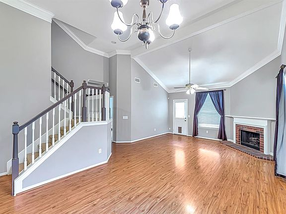 3rd image of 20119 Rolling Hills Ln