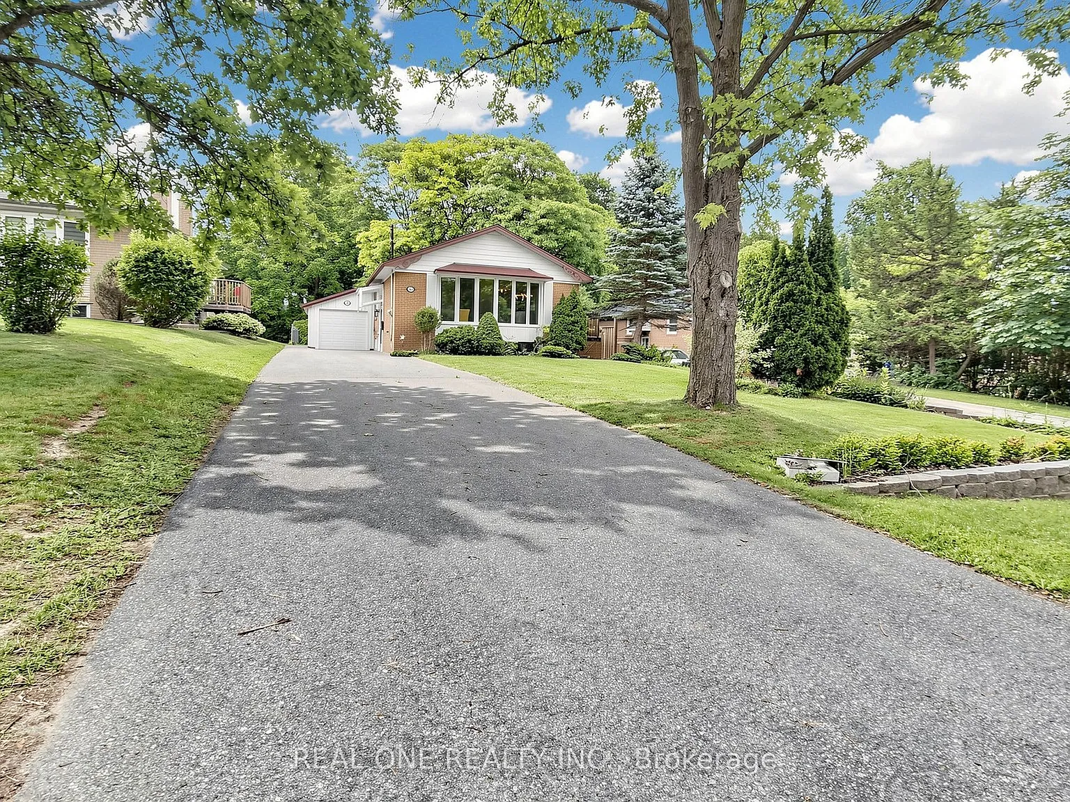 3 bed, $2,900 — Photo 1