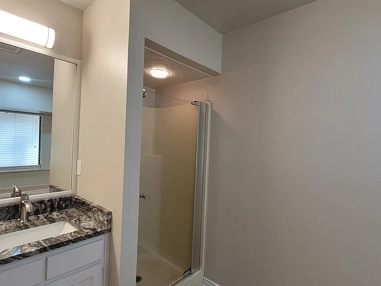 776 Santa Fe Trl — Photo 16