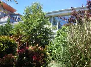 2832 NW 61st St, Seattle, WA 98107