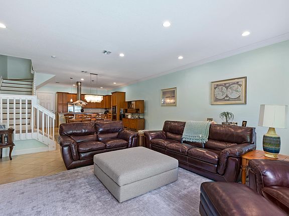 5th image of 605 Avenue H