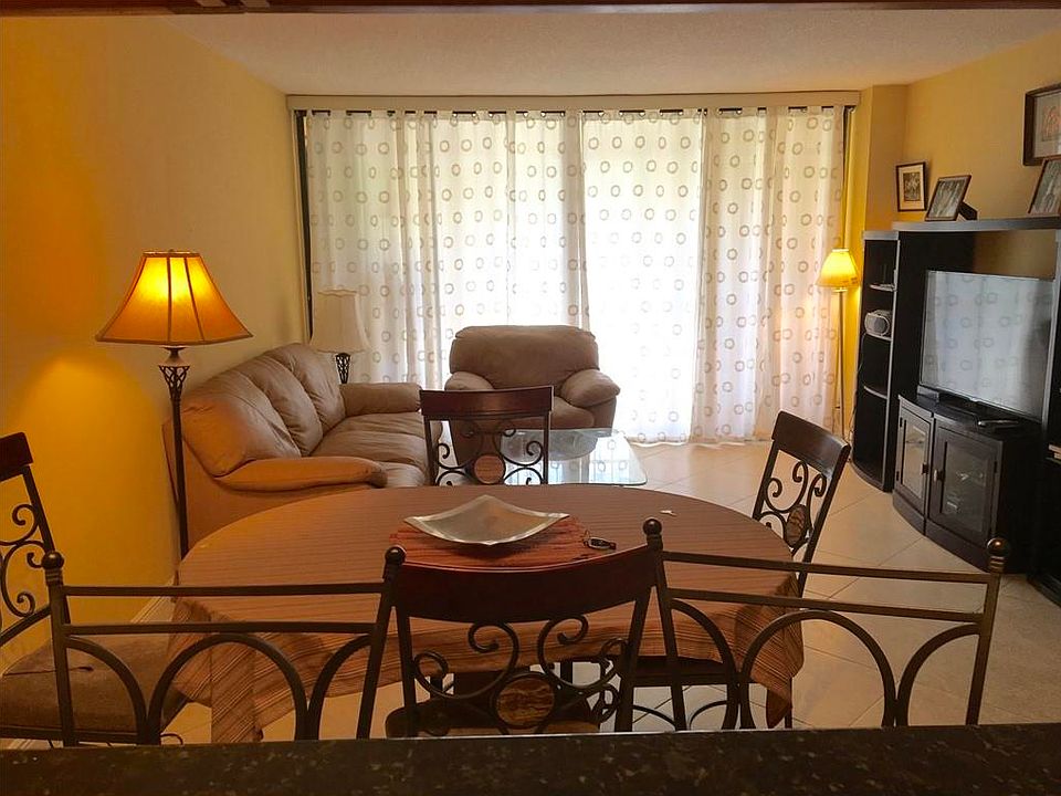 1st image of 20500 W Country Club Dr #A103