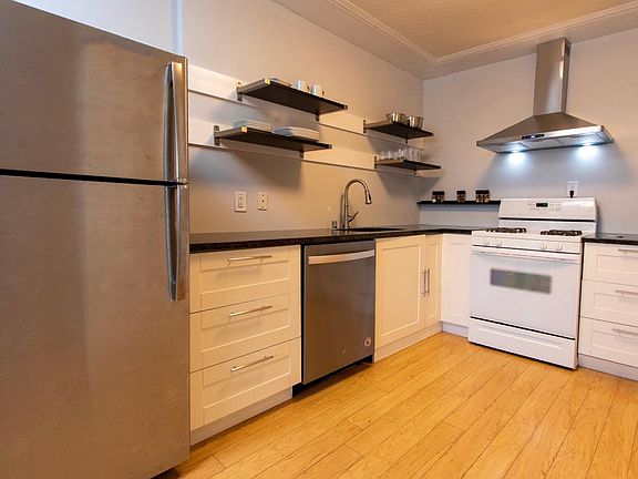 3rd image of 2500 Blaisdell Ave APT 205