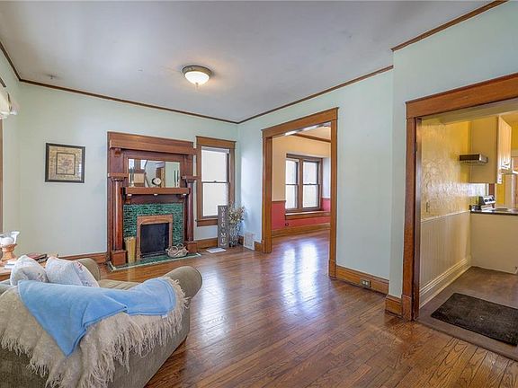 5th image of 3922 Wyoming St