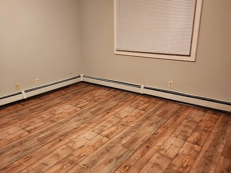 34 Front Ave #1 — Photo 8