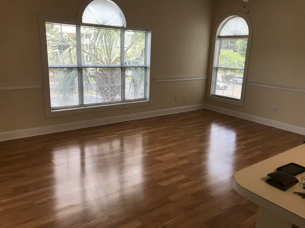 4725 Wild Iris Dr, Myrtle Beach, SC 29577