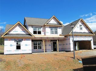 416 Spring Lake Farm Cir, Winston Salem, NC 27101