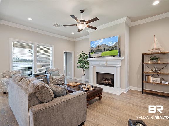 3rd image of 1508 Fenton Cir