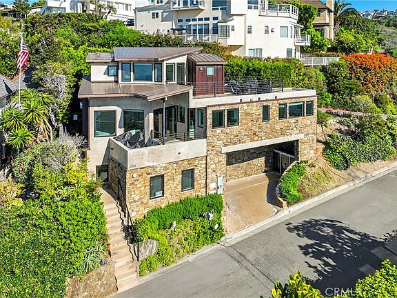 3rd image of 2590 Iris Way