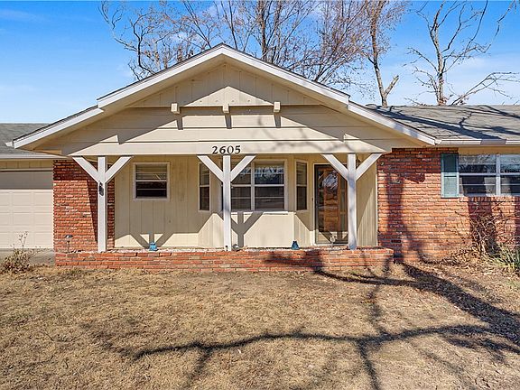 2nd image of 2605 W White Oak Dr