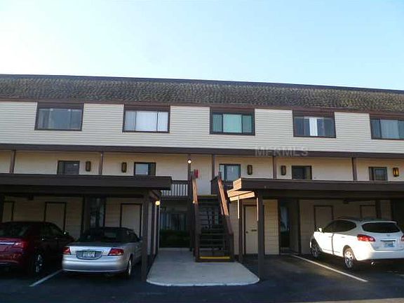 3rd image of 433 Paula Dr S APT 21