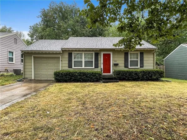 8103 McGee St, Kansas City, MO 64114