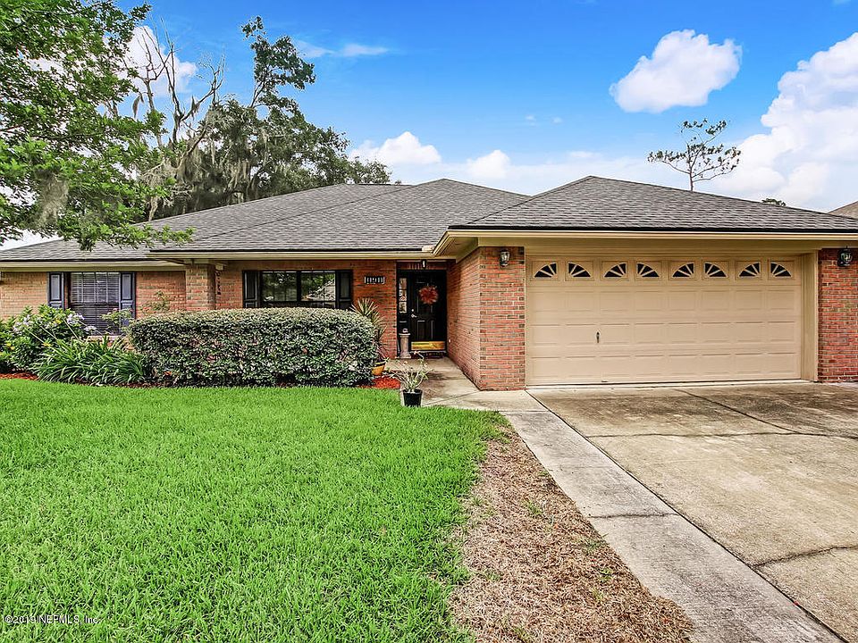 1st image of 11911 Blue Spruce Ct