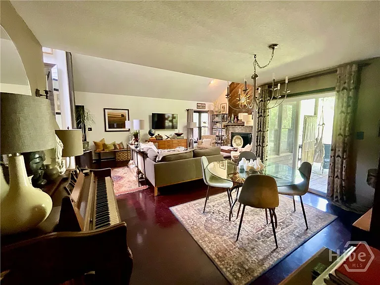 150 Brookstone Ct — Photo 14