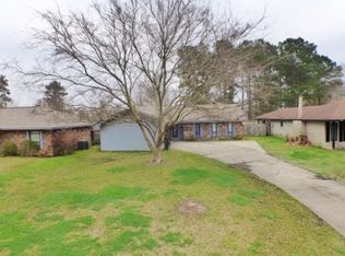 8941 Shadow Bluff Ave, Denham Springs, LA 70726