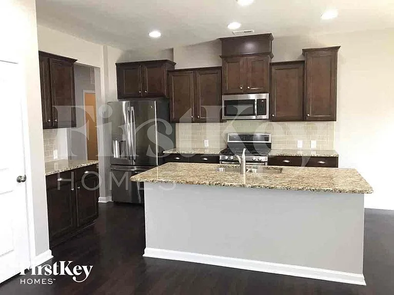 6022 Durango Way — Photo 5