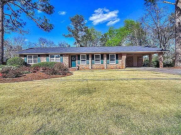 1st image of 2709 Rosewood Dr