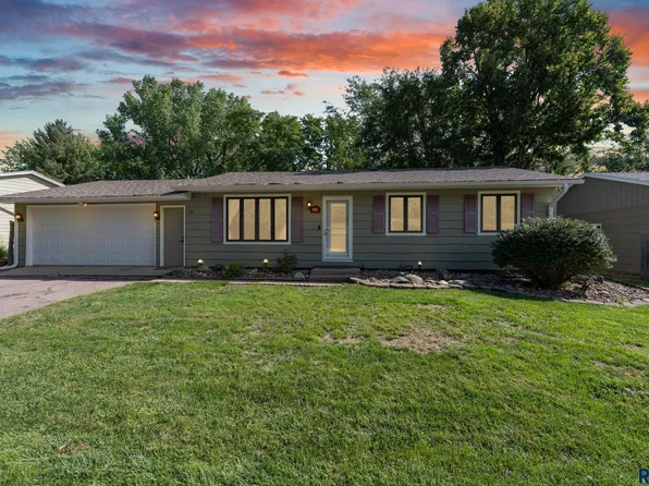 4119 W Mesa Pass, Sioux Falls, SD 57106