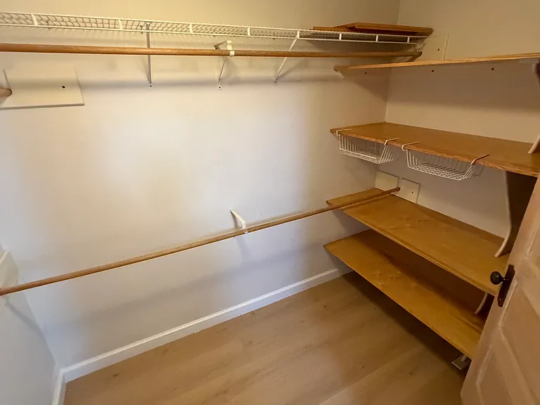 1122 E Westminster Ave — Photo 20