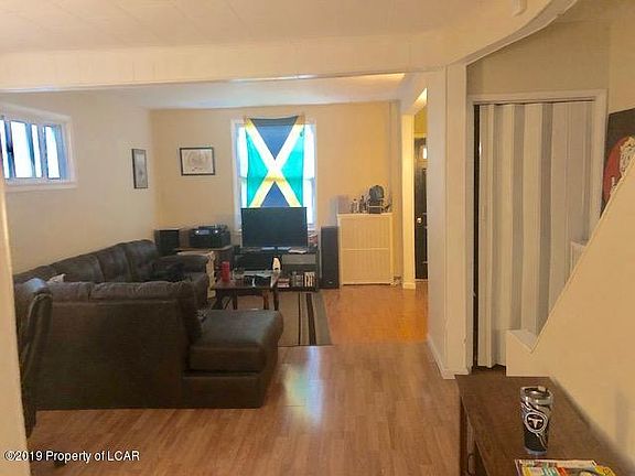 5th image of 64 Green St