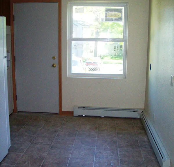 2116 Fisher St — Photo 4