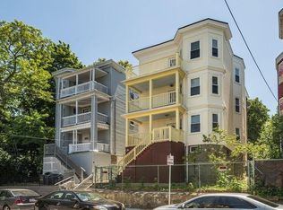 9 Navillus Ter, Dorchester, MA 02122