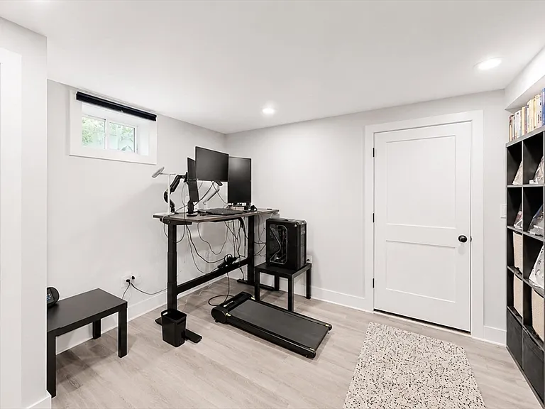 187 Linwood Ave #1 — Photo 20