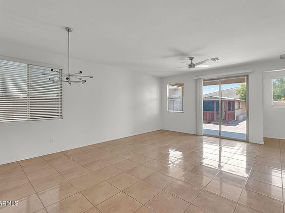 4th image of 8953 W TOWNLEY Avenue