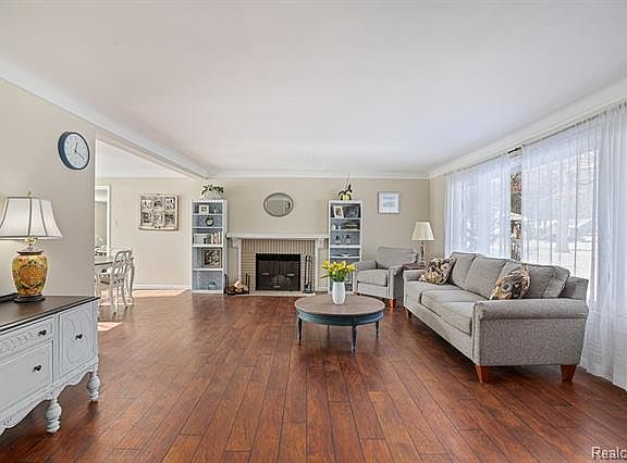 3rd image of 21219 Mahon Dr