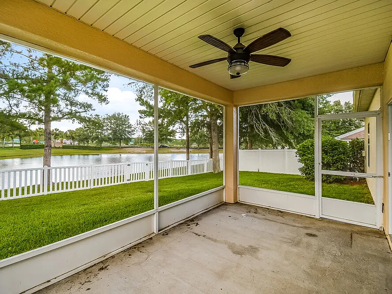 2325 Creekfront Dr — Photo 18