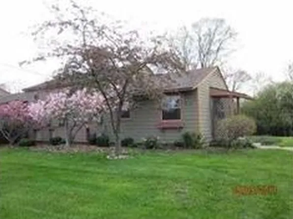 2637 Whitewood St, Ann Arbor, MI 48104