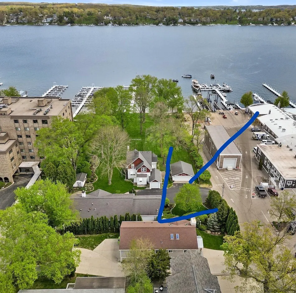 5 bed, 2300 sqft, $7,000 — Photo 2