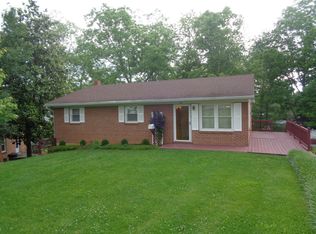 5 Rhodes Ct, Lexington, VA 24450