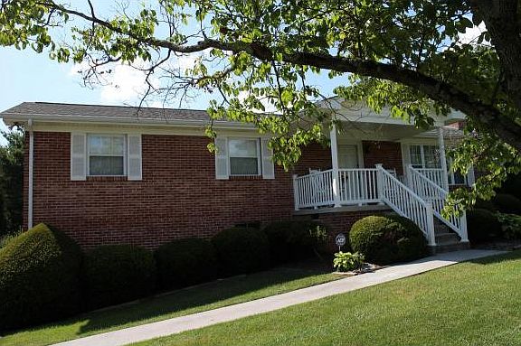 2nd image of 109 Brookwood Dr