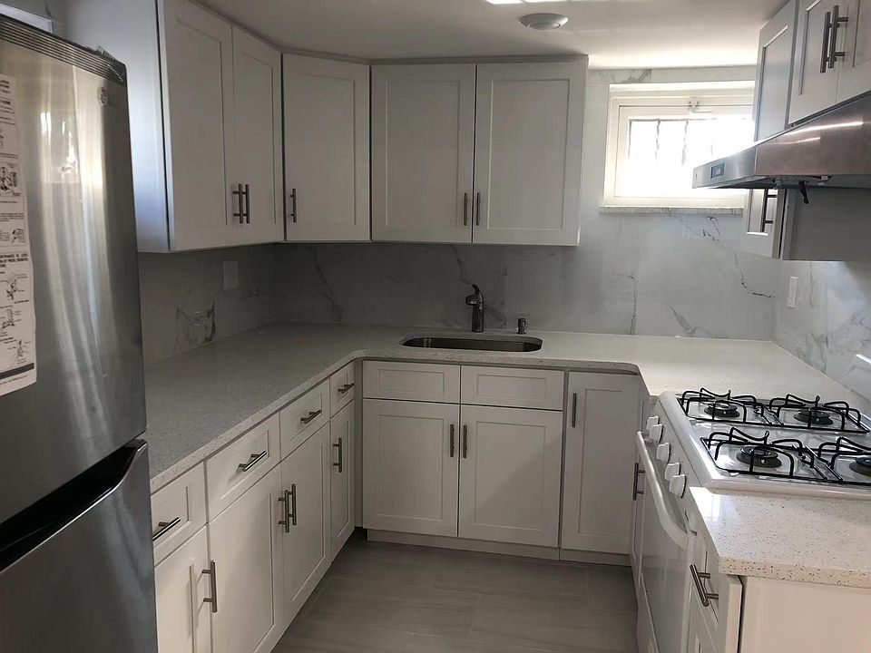 1st image of 468 McClean Ave