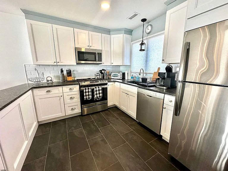 612 E Brigantine Ave #612 — Photo 6